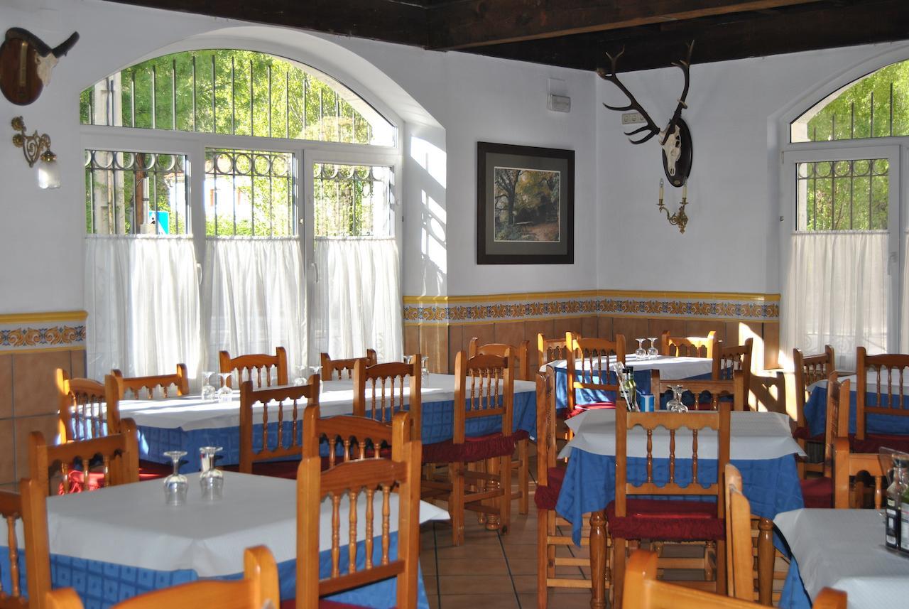 Hostal Rural Amador Hotel Puente de Vadillos Екстериор снимка